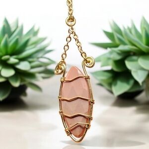 MOOKITE stone necklace
